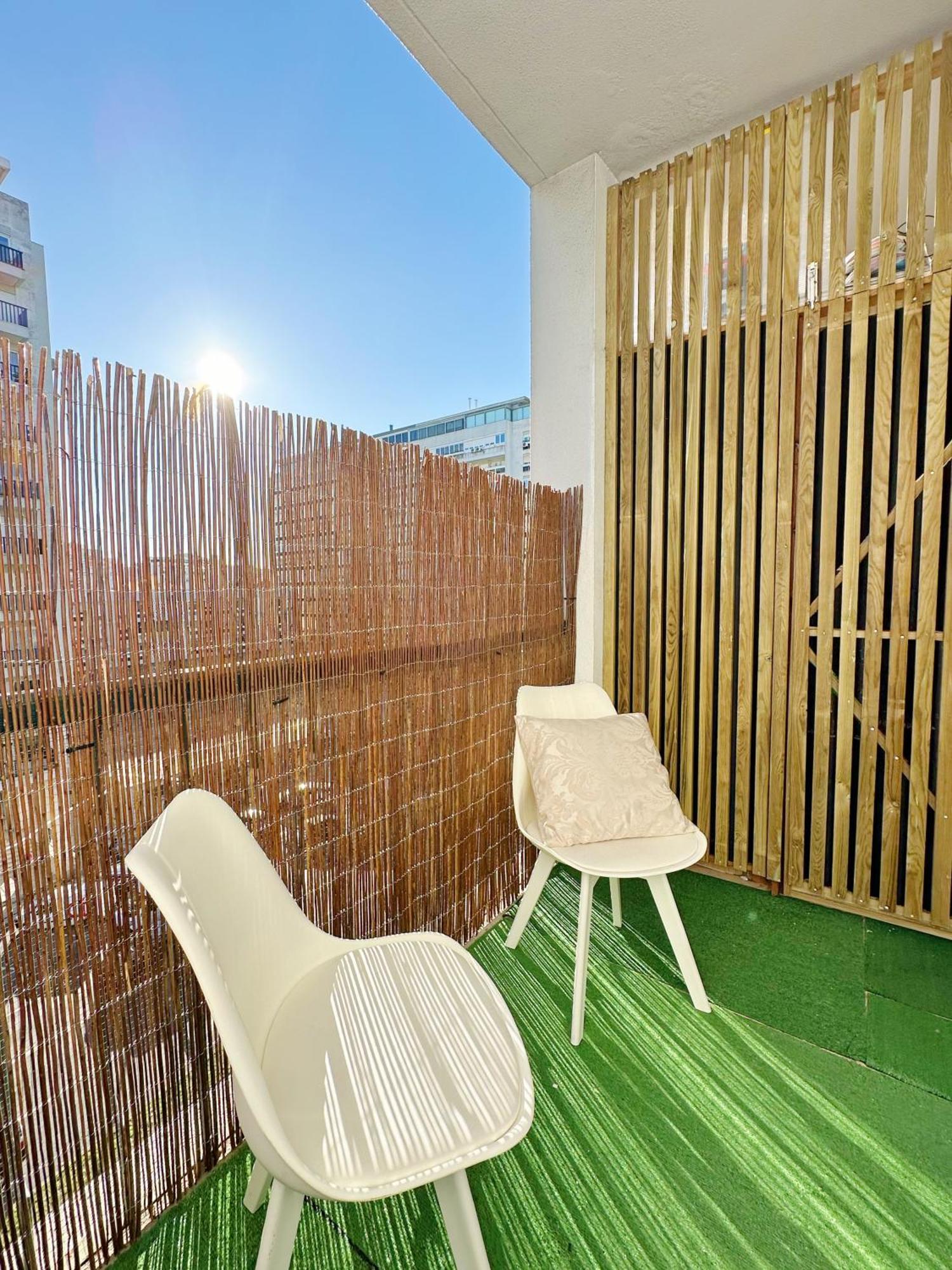 Soar Home I Urban Nest - Near Airport & Green Park Лісабон Екстер'єр фото