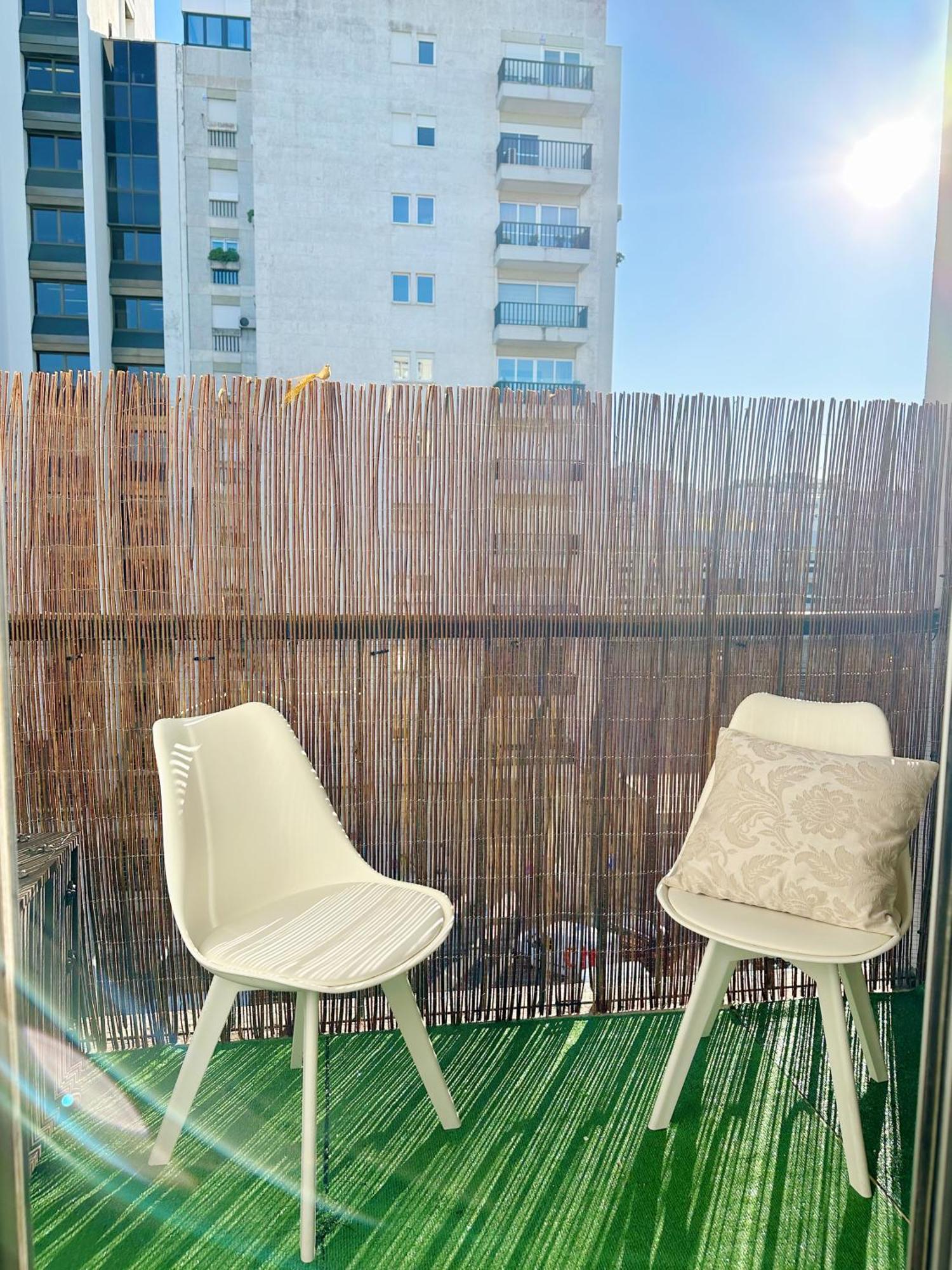 Soar Home I Urban Nest - Near Airport & Green Park Лісабон Екстер'єр фото
